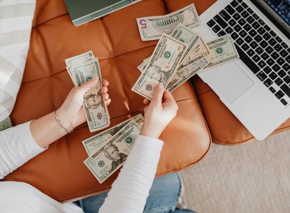 Online Income Streams That Actually Work in the Long Term